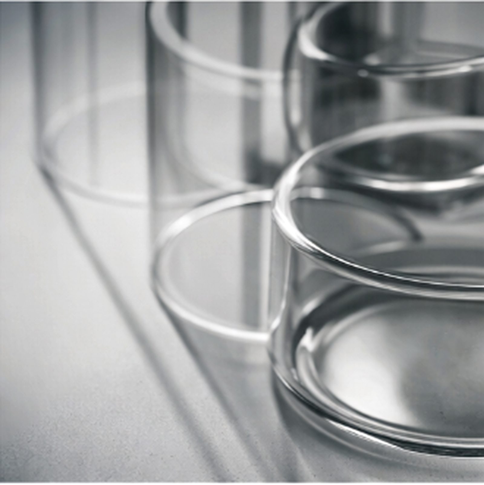 Clean glass product
